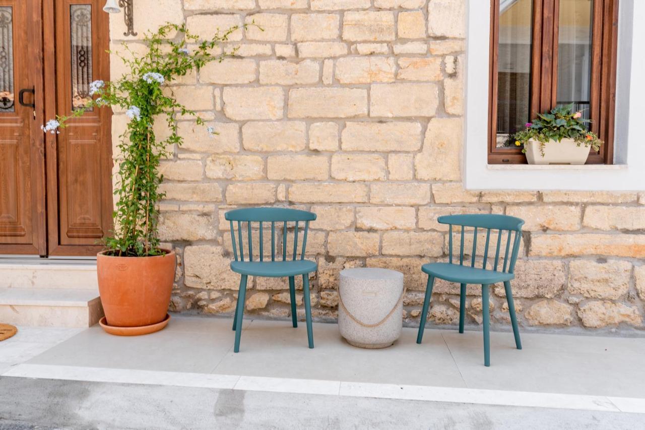 Ikia Katsani Villa Afytos Bagian luar foto